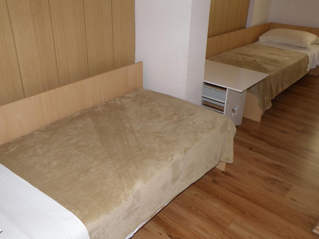 Apartment Amalija Примоштен Екстер'єр фото